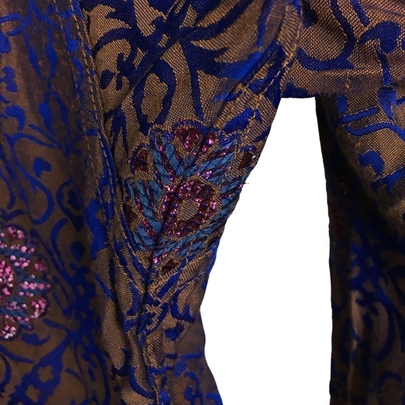 VINTAGE VIP Button Down Shirt Metallic Embroidered Shimmer Retro Funky Medium - Picture 13 of 14
